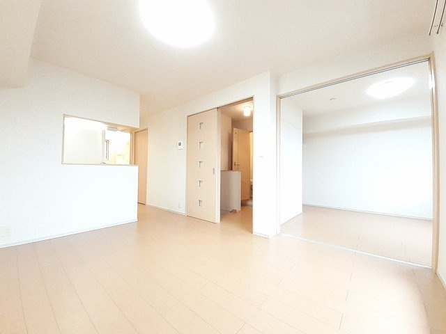 ブルックサイドアベニューの居間・リビング