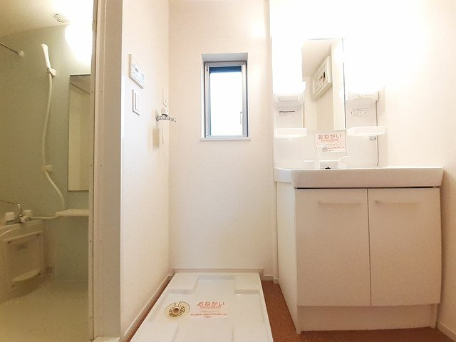 ブルックサイドアベニューの洗面所