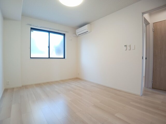 ブライトガーデンＡの内装