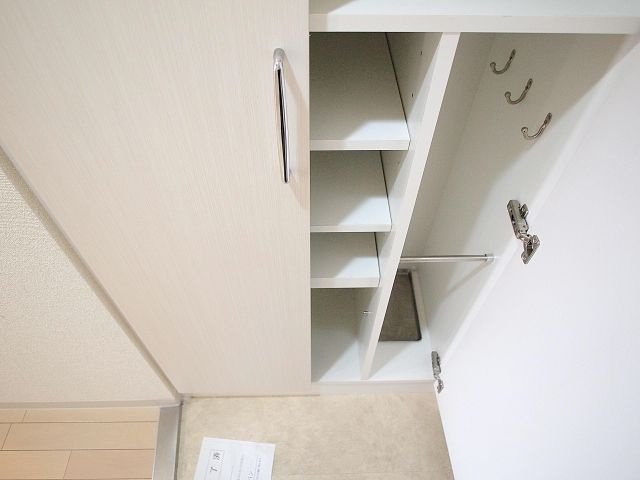 エステムプラザ難波WESTリバークロスの収納