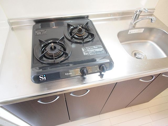 エステムプラザ難波WESTリバークロスのキッチン