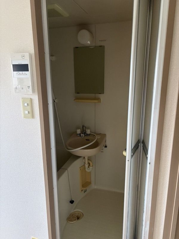 ウエムラビルの浴室