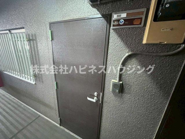 INSURANCE(インシュランス)BLDG.(ビルディング)Ⅱ(ツー)五香のバルコニー|※同マンション他部屋写真、角部屋ではありません。