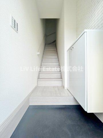 Ｌｉｂｅｒｄａｄｅ（リベルダージ）の玄関|※別号室写真