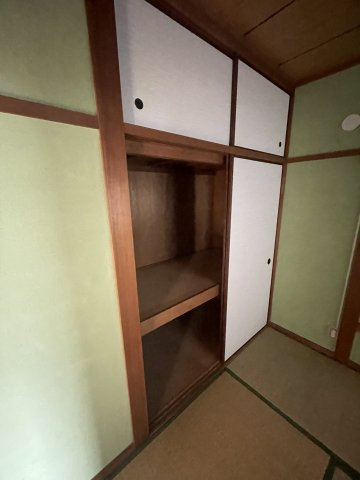 大黒町３丁目貸家Aの収納