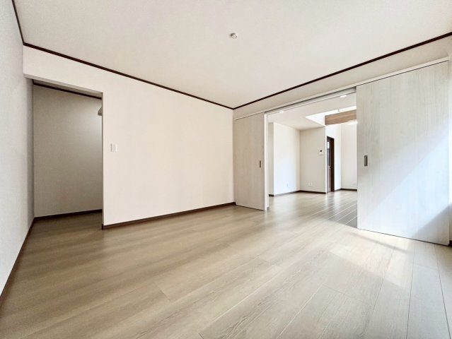 新琴似12条11丁目　戸建の洋室|1階7.8帖洋室