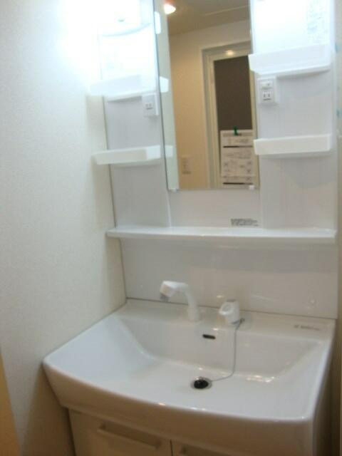 ベルウッド一之江の洗面所