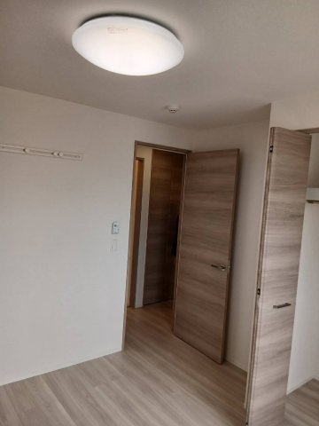 アテリア伍番館の洋室|個人の部屋や寝室として使える洋室です