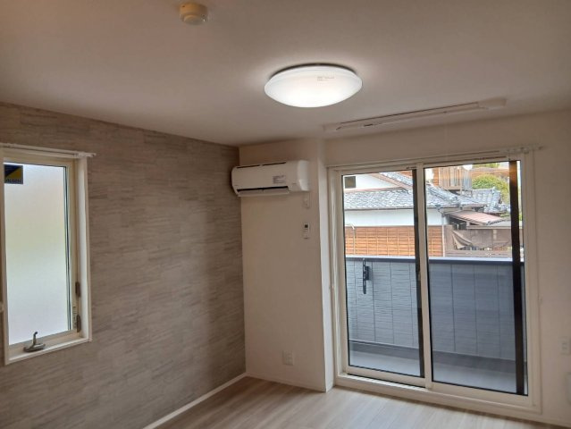 アテリア伍番館の居間・リビング|ゆったりとしたリビングです