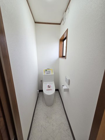 太田市鳥山上町　中古住宅のトイレ|トイレも新品交換済みです！