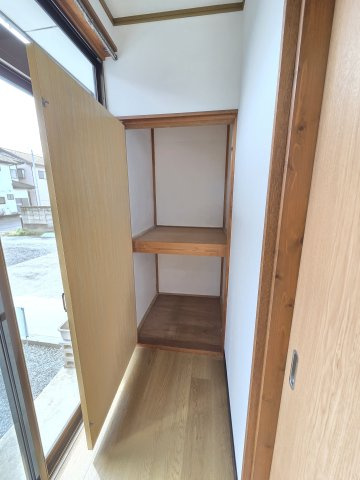 太田市鳥山上町　中古住宅の収納|広縁の収納です！