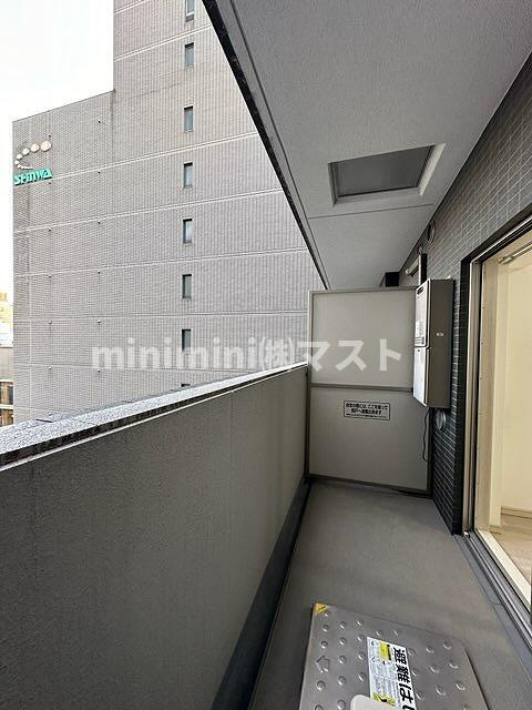アーデン堺筋本町のバルコニー