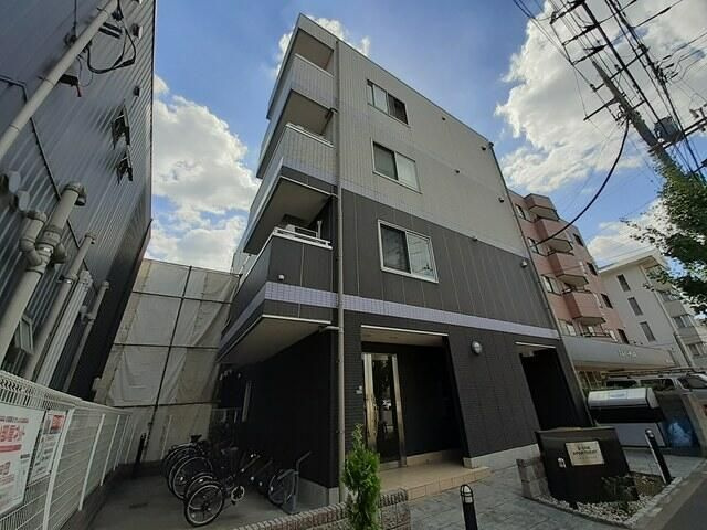 エスワン・アパートメントの外観