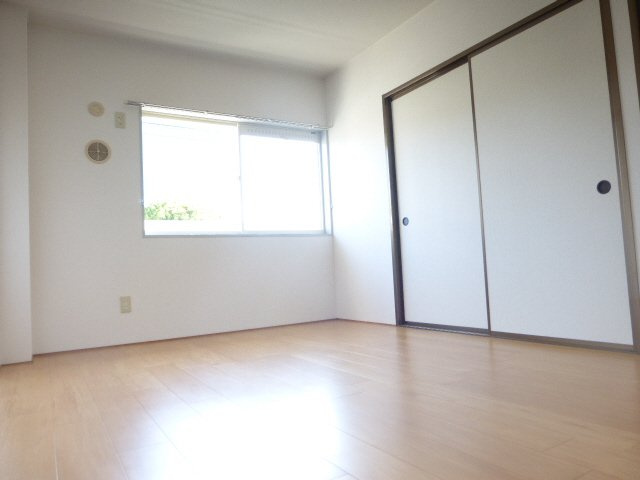 加東市上滝野のハイツの居間・リビング