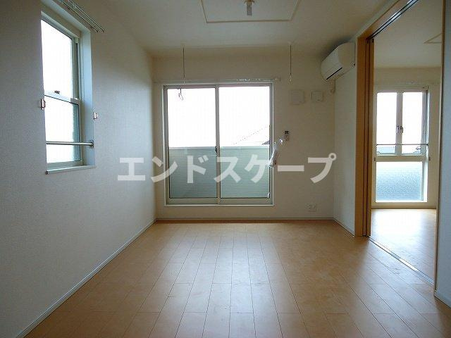 ヒル　サイドⅡの居間・リビング|高崎、前橋のお部屋探しはエンドスケープまで！お客様の理想お聞かせ下さい♪