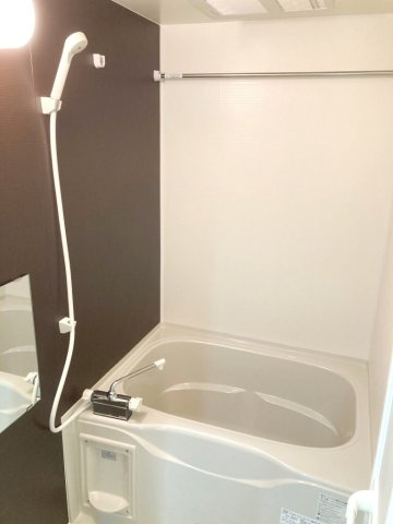 フジパレス十三北Ⅱ番館の浴室