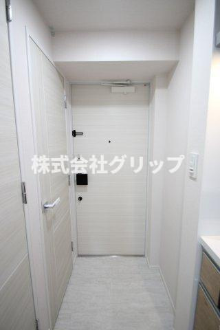 Le'a横濱和田町壱番館の玄関