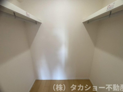 【収納】 | 第一ハイツ稲毛 エルステージ | 広々したウォークインクローゼットが御座います。
