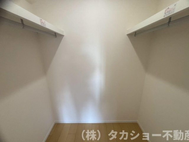 【収納】 | 第一ハイツ稲毛 エルステージ | 広々したウォークインクローゼットが御座います。