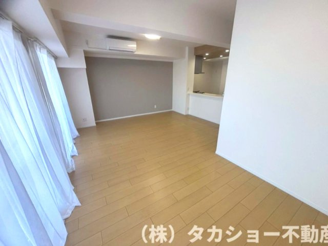 【居間・リビング】 | 第一ハイツ稲毛 エルステージ | ゆったりとしたリビングです