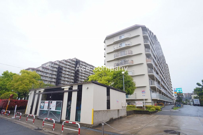 【外観】 | 八戸ノ里ニュースカイハイツ | 万代・ニトリモールまで徒歩3分圏内です♪