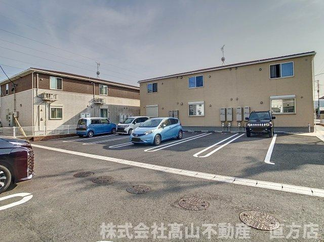 ヴィラ　ド　ナチュールⅠの駐車場