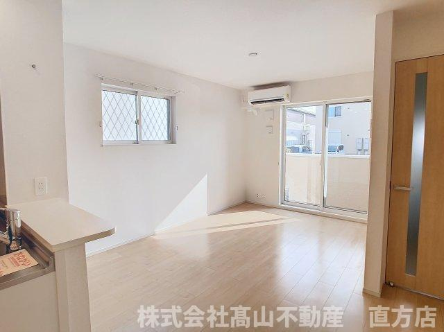 ヴィラ　ド　ナチュールⅠの居間・リビング