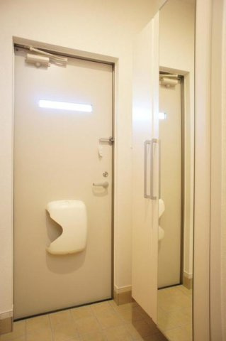 ブリーゼ・カーサⅡの玄関