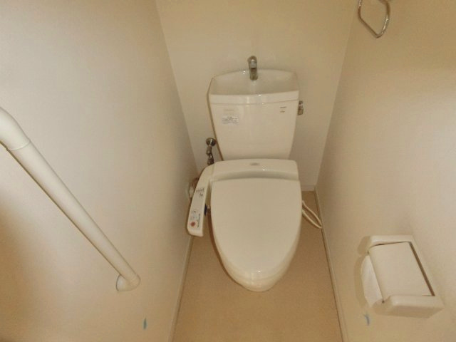 【トイレ】 | ベルドミール | 別のお部屋の参考写真です