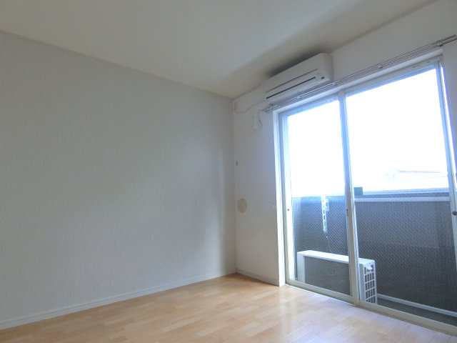 【洋室】 | ベルドミール | 別のお部屋の参考写真です