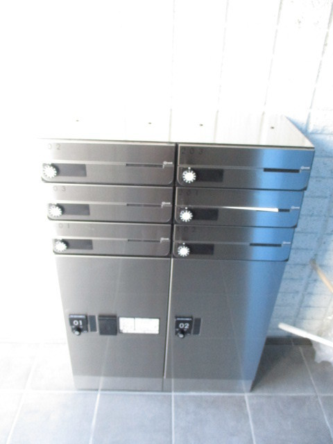 メゾンガルテンのエントランス|★集合ポスト／宅配ＢＯＸ★