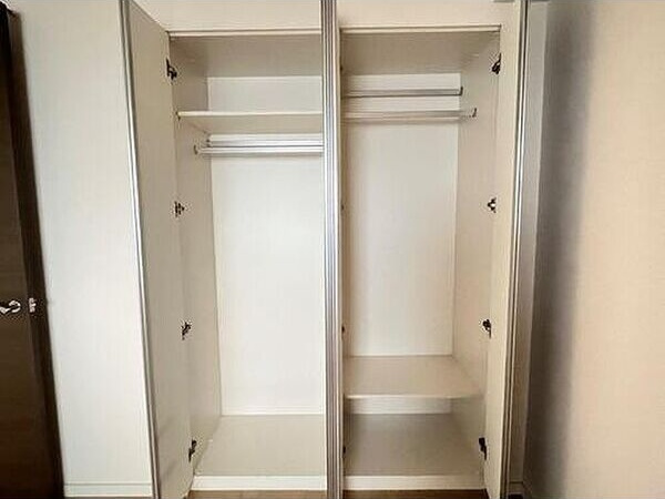 ファミリアーレ大曽根の収納