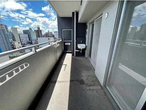 ファミリアーレ大曽根のバルコニー