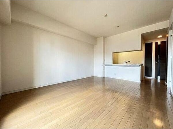 ファミリアーレ大曽根の居間・リビング