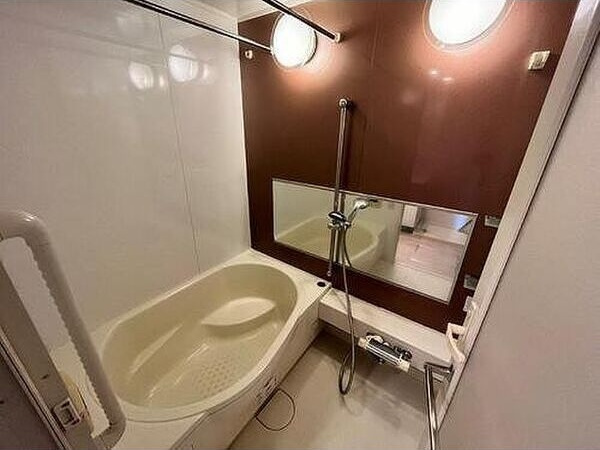 ファミリアーレ大曽根の浴室