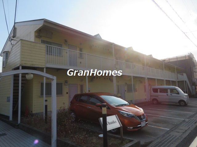 加東市下滝野のハイツの外観