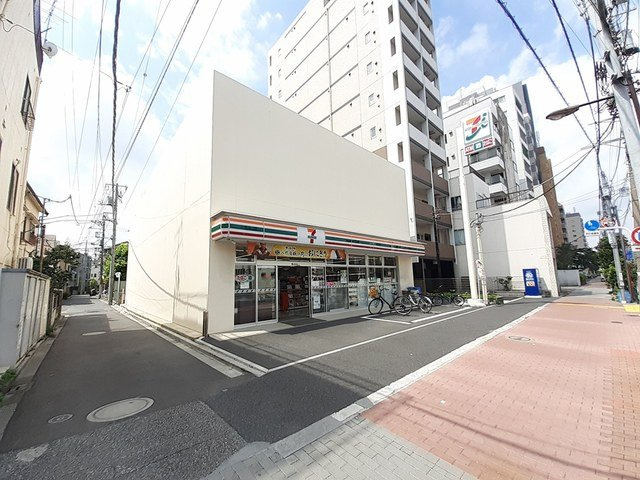 ブルーセブンの周辺|セブンイレブン荒川３丁目店まで240m