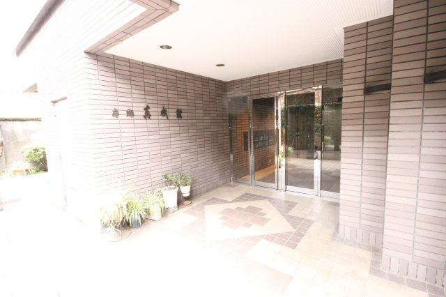 【エントランス】