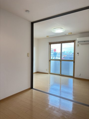 【洋室】 | メルメゾン