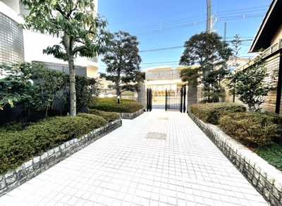 【中庭】 | コスモ桃山南口