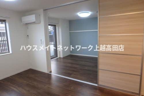 マストテラス上越春日野の内装|洋室