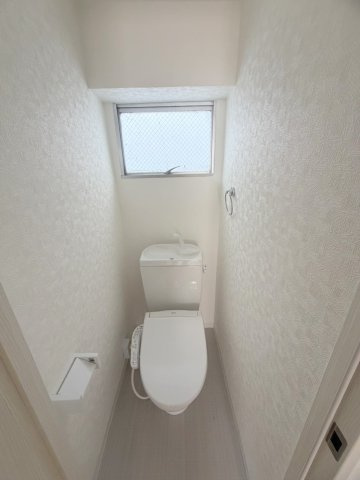 広島市南区仁保新町２丁目の賃貸マンションのトイレ