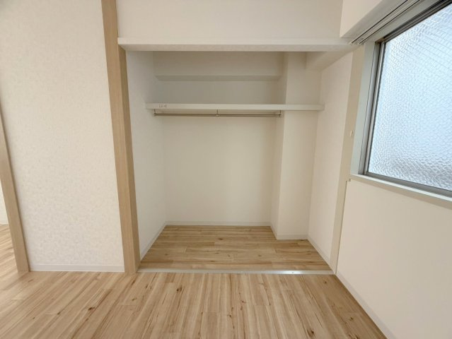 広島市南区仁保新町２丁目の賃貸マンションの収納