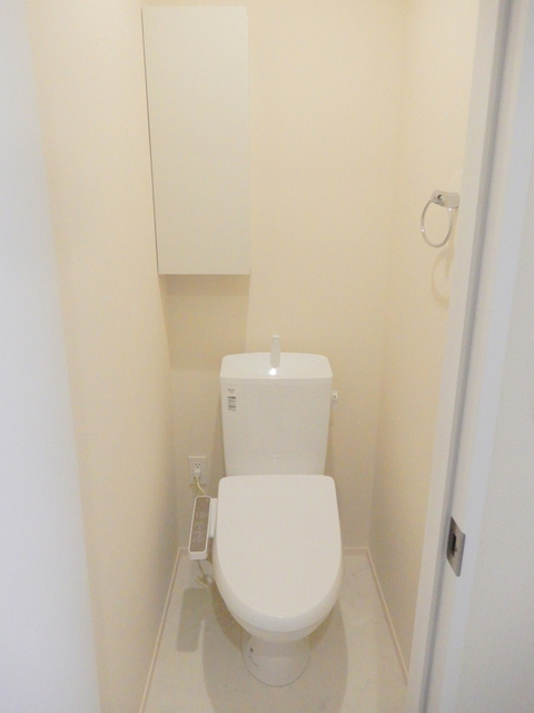 Ｊ．Ｊ　ａｎｅｌａのトイレ|ウォシュレット付き