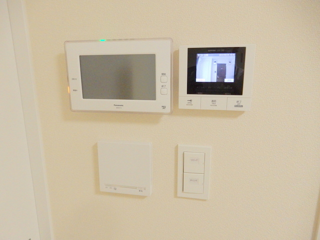 Ｊ．Ｊ　ａｎｅｌａのセキュリティ|ＴＶモニターホン・床暖房・太陽光