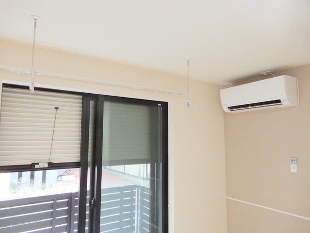 Ｊ．Ｊ　ａｎｅｌａの内装|防犯シャッター・室内物干しフック