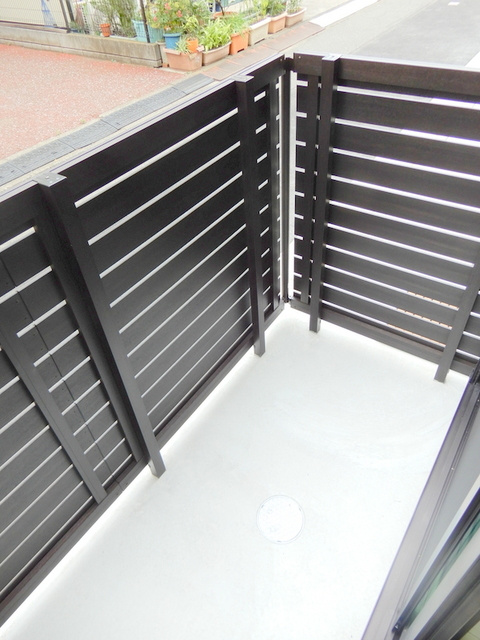 Ｊ．Ｊ　ａｎｅｌａのバルコニー|テラス