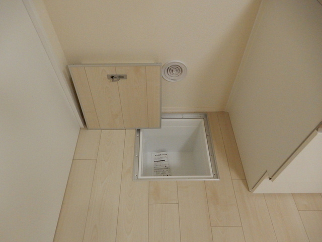 Ｊ．Ｊ　ａｎｅｌａの内装|床下収納