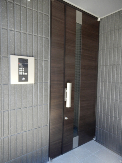 Ｊ．Ｊ　ａｎｅｌａのセキュリティ|オートロック