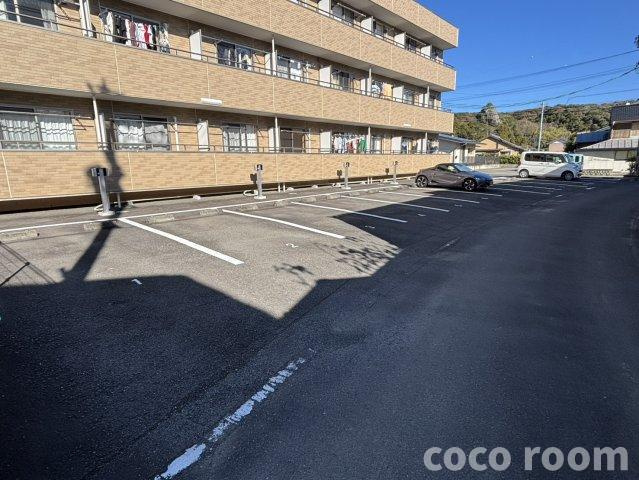 CARTY黒子の駐車場